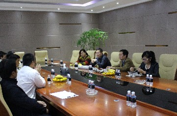 東風(fēng)康明斯排放處理系統(tǒng)領(lǐng)導(dǎo)來我公司參加訪問